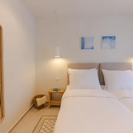 Apartment The Olive Poolhouse *