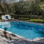 Apartment The Olive Poolhouse *