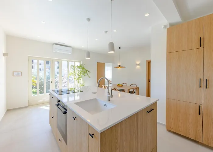 Apartament The Olive Poolhouse